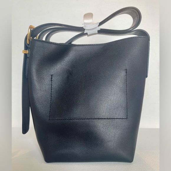 NEW MADEWELL ESSENTIAL MINI BUCKET TOTE ALL LEATHER MAGNETIC CLOSURE GHW - Picture 8 of 16